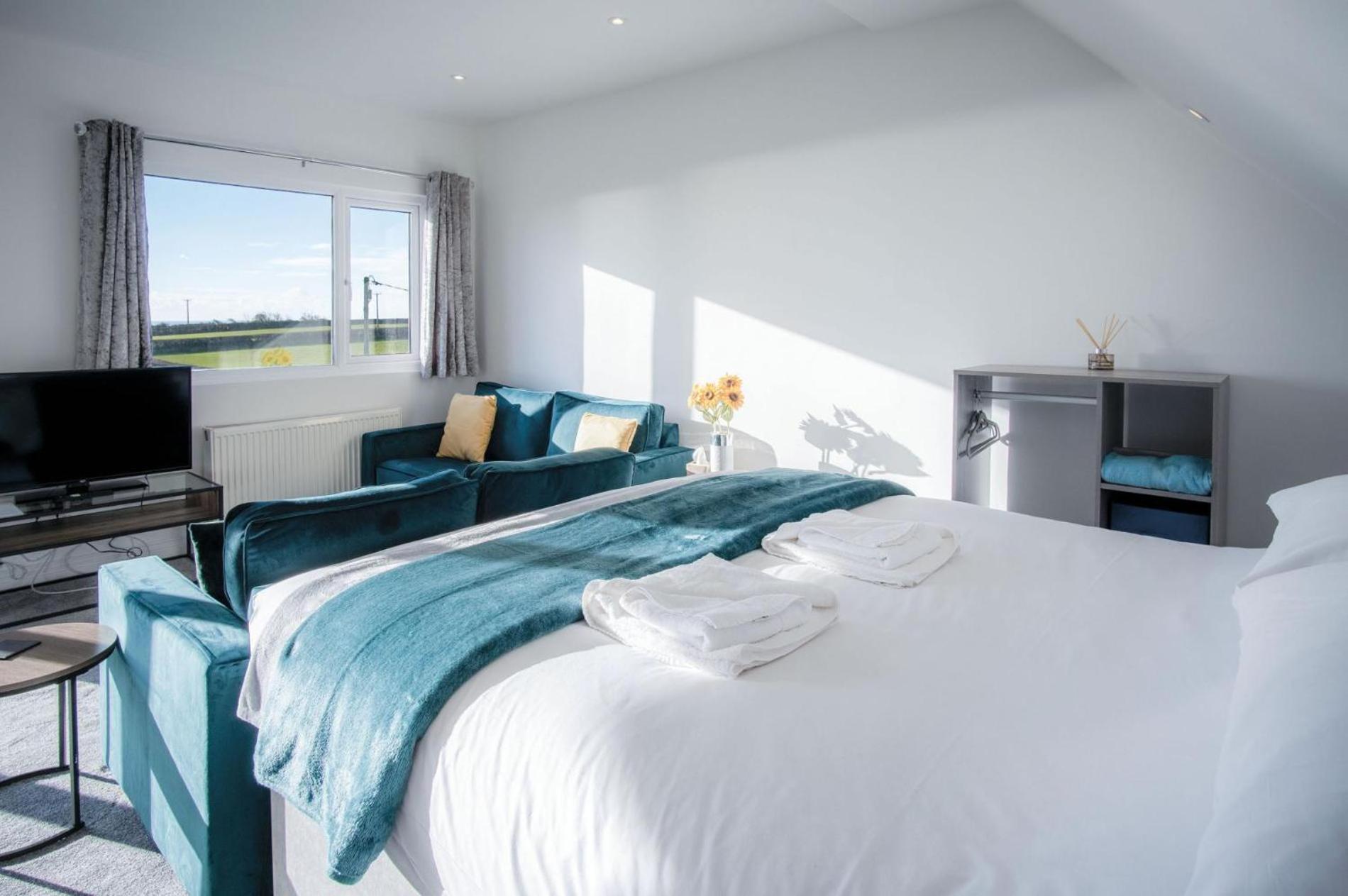 The Penthouse - 1 Bedroom Apartment - Ocean Breeze Port-Eynon Ngoại thất bức ảnh